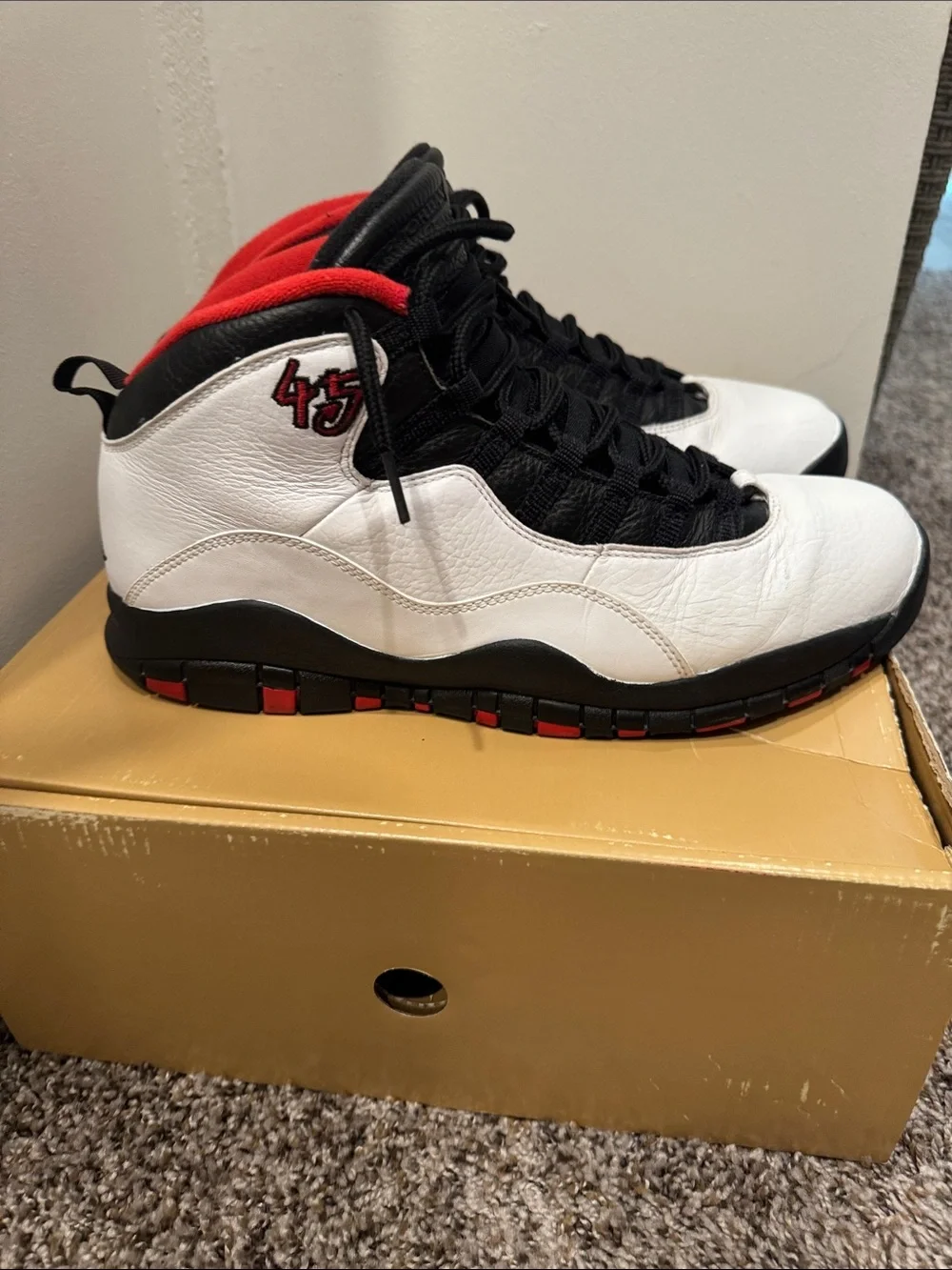Retro Jordan 10s Basketball Sneakers - White/Black/Red